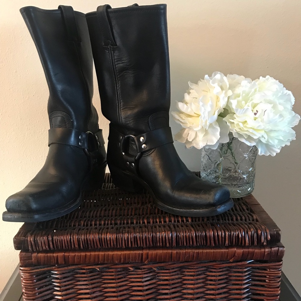 Black FRYE harness 12R square toe boot